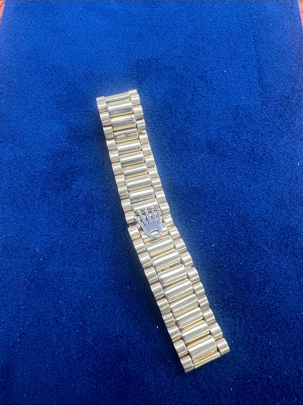 Men’s Preowned two tone Gold Bracelet